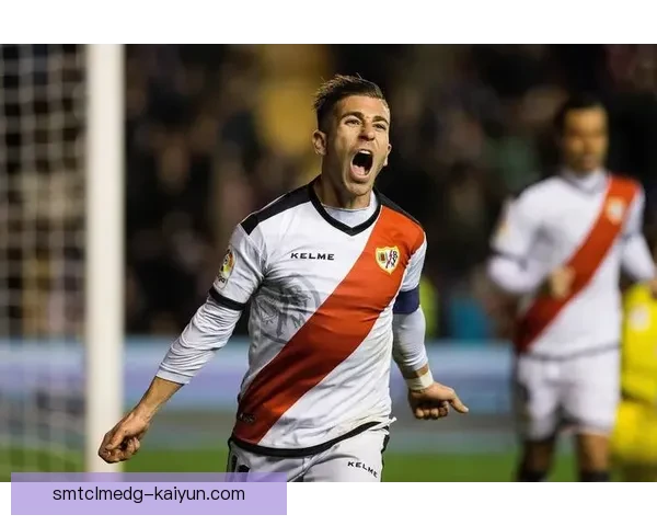 巴列卡诺主帅风格备受关注，球队表现稳健引发热议